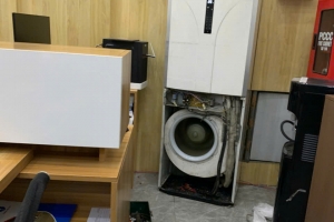 Sửa máy lạnh tủ đứng cho khách